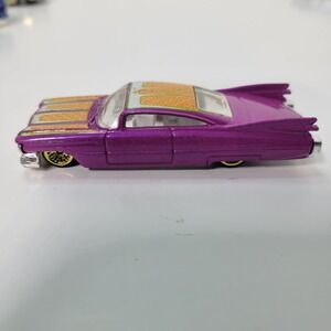 Hot Wheels Custom Cadillac Purple Gold Wheels Diecast Car 2001‎